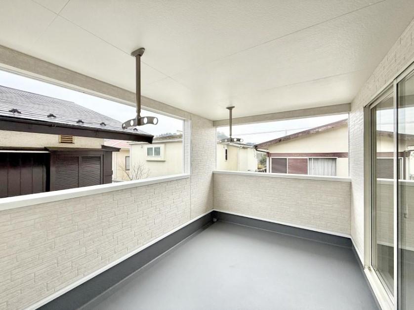 �o���R�j�[ ������ ��𒭂߂Ȃ���A�ق��ƈꑧ������ʂȋ��