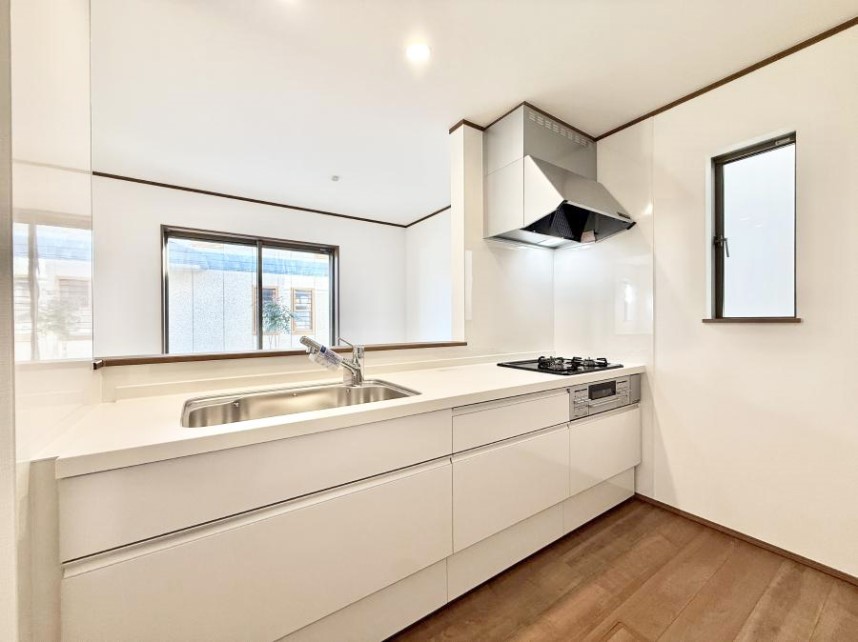 �L�b�`�� ���������y���݂ƐH�ׂ�K����͂���L�b�`��