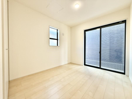 �Q�� ���������̔z�u��ʋC���̗ǂ��݌v�ŕ����̋�C�������炸�A��ɐV�N�ȋ�C������܂�