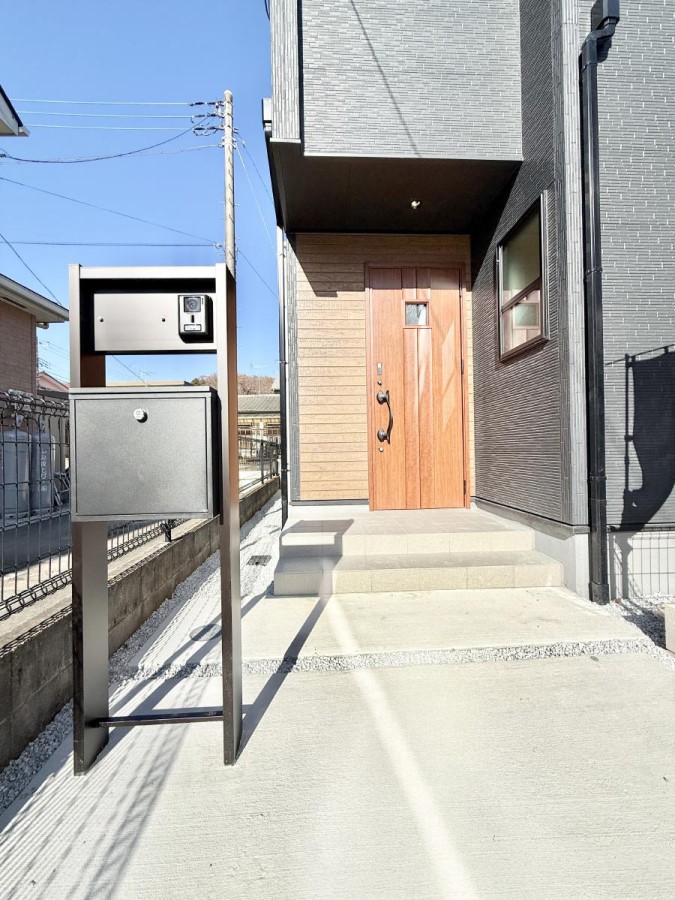 ���� �O�ρ� �V���v���Ŕ������A�Z�܂��̑���ۂ��ʂ錺�ւł�