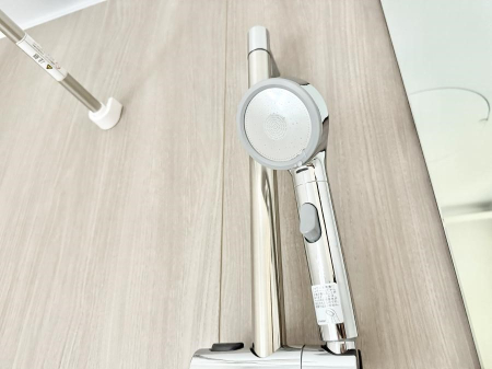 ���̑����� �ݔ����킴�킴�V�����[�����̃��o�[�܂Ŏ��L�΂��K�v���Ȃ��A�ȒP�Ɏ~���ł���