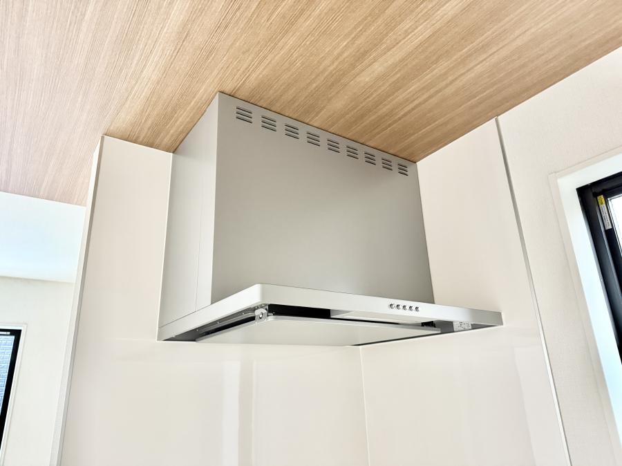 ���̑����� �ݔ����t�[�h�ɕ����Ă���ׁA���������C��ɗU������A�����I�ɔr�����ł��܂�