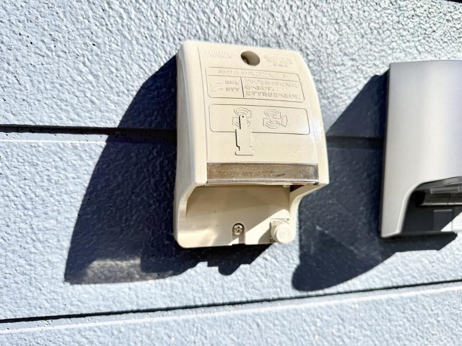 ���̑����� �ݔ������O�ɓd���R���Z���g������΁A�������@�ő���O�ǂ�|������ȂǕ֗��ł��B