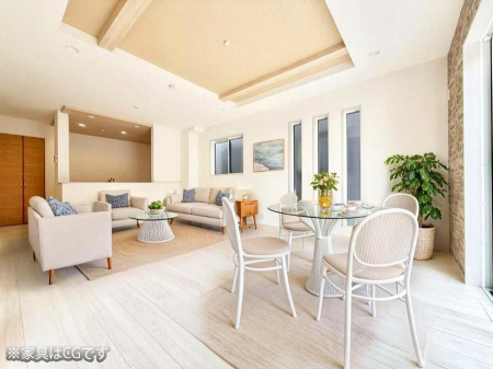 ���r���O ����