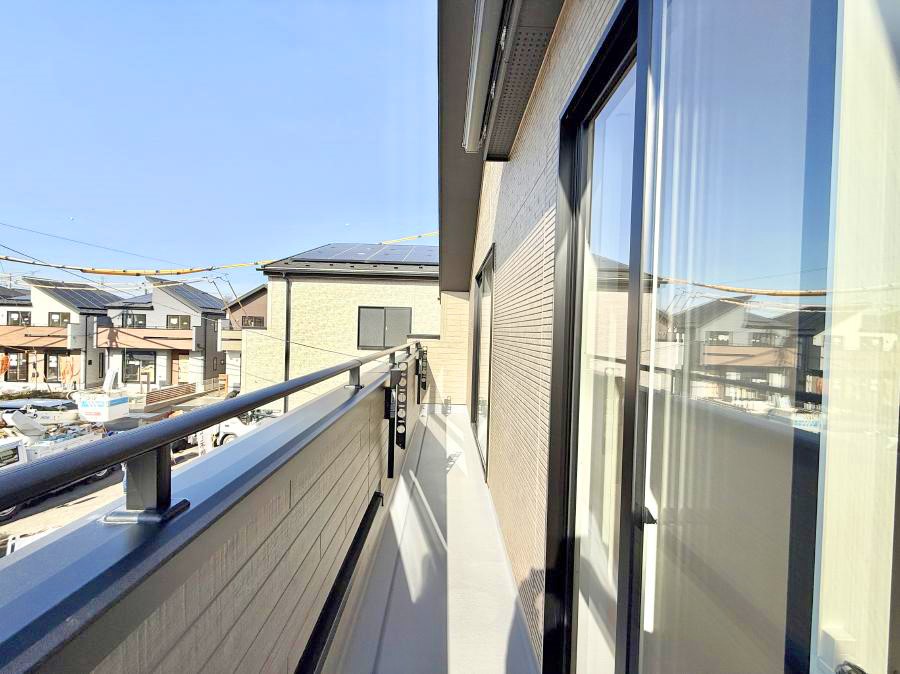 �o���R�j�[ ������ �G�߂̈ڂ낢����������J���I�ȋ�Ԃł�