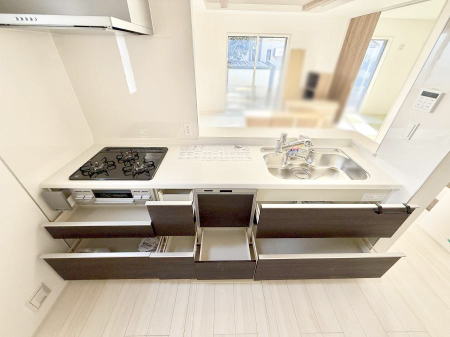 �L�b�`�� �������Ƒ����J��[�߂�A������̂���L�b�`��