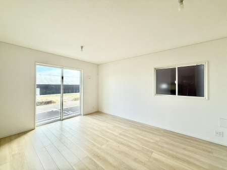 ���r���O ���������S�n�̂����A���z�̃��r���O