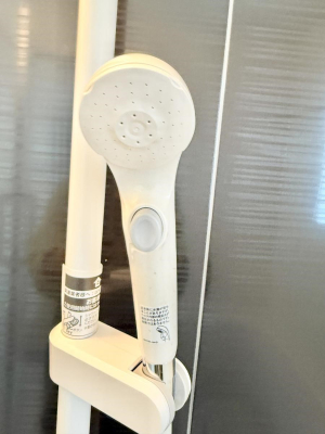 ���̑����� �ݔ����킴�킴�V�����[�����̃��o�[�܂Ŏ��L�΂��K�v���Ȃ��A�ȒP�Ɏ~���ł���