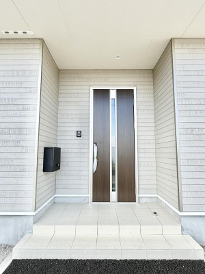 ���� �O�ρ� �V���v���Ŕ������A�Z�܂��̑���ۂ��ʂ錺�ւł�