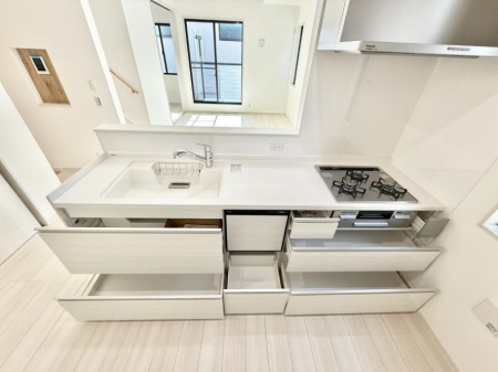 �L�b�`�� �������A�C�f�A�L����A�N���G�C�e�B�u�ȗ������