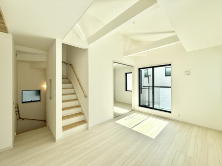 ���r���O �����������������Ɠ��ʂɂ���A�e���̋��