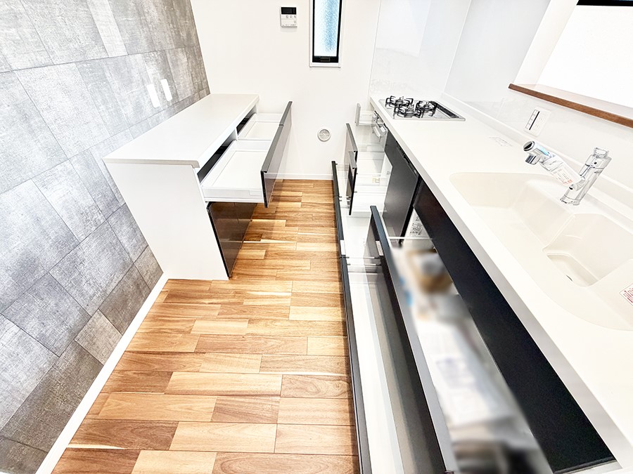 �L�b�`�� �������A�C�f�A�L����A�N���G�C�e�B�u�ȗ������