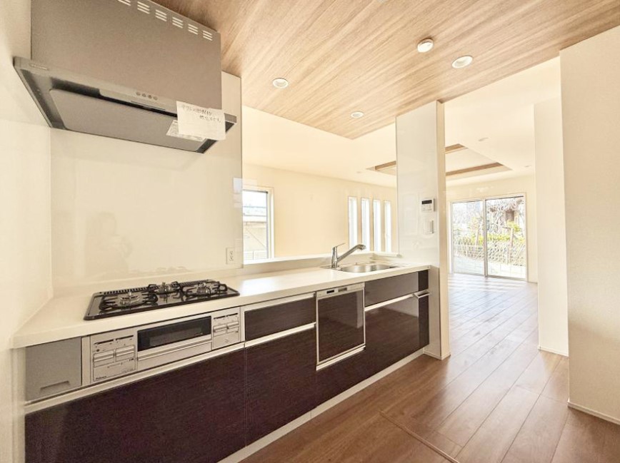 �L�b�`�� �������V���v���Ŕ������S�n�悢���Ԃ𐶂ރL�b�`�����