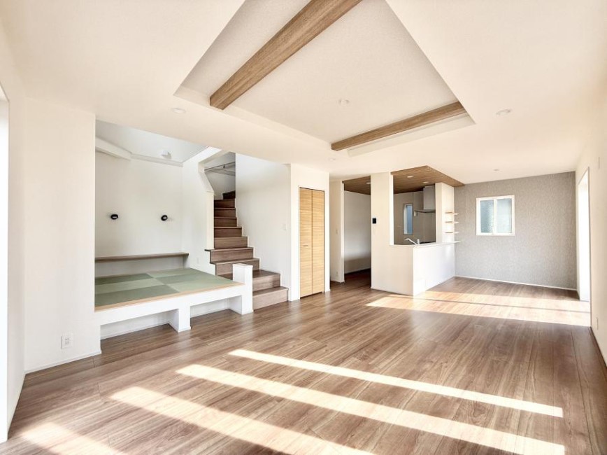 ���r���O ���������R�Ɖ�b�����܂��A�S�n�悢�ЂƂƂ�