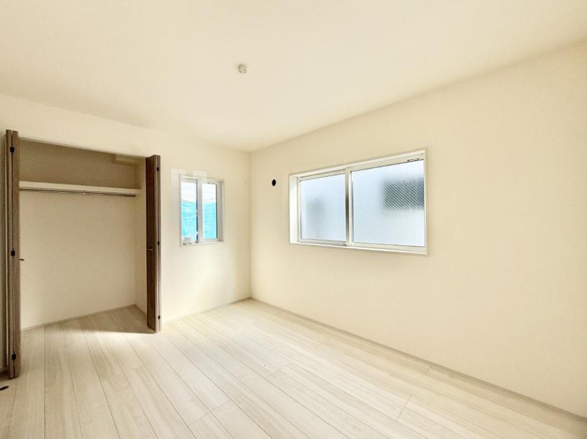 �q������ �������v���C�x�[�g��ԂƂ��ĐÂ��ŗ�������������񋟂��Ă���܂�