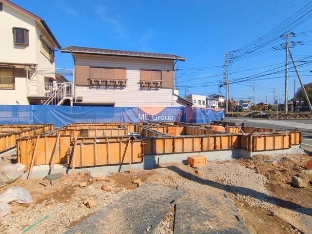 nOώʐ^ OρV炵n܂ꏊŁAƑJ[߂