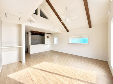 ���r���O ���������R�Ɖ�b�����܂��A�S�n�悢�ЂƂƂ�