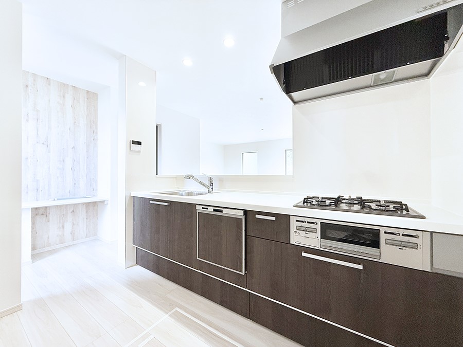 �L�b�`�� �������V���v���Ŕ������S�n�悢���Ԃ𐶂ރL�b�`�����