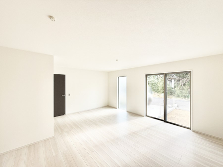 ���̑����� �������Ƒ��̏Ί炪���ӂ��A���났�̋��