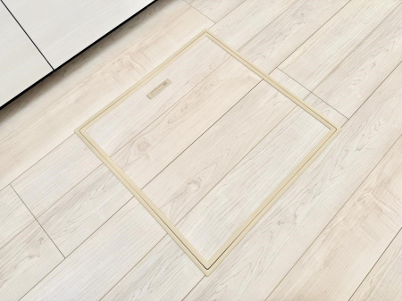 ̑ ݔBꂽ[Xy[XŉƑŜXbL