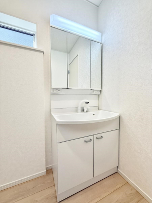 ʑEʏ 邢ʏ͖̎yłႢł