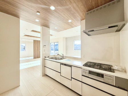 �L�b�`�� �������Ƒ����J��[�߂�A������̂���L�b�`��