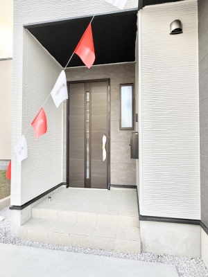 ���� �O�ρ� �V���v���Ŕ������A�Z�܂��̑���ۂ��ʂ錺�ւł�