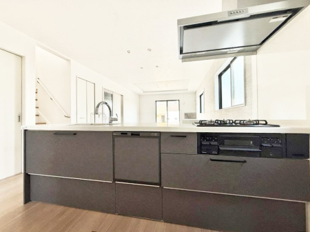 �L�b�`�� �������V���v���Ŕ������S�n�悢���Ԃ𐶂ރL�b�`�����