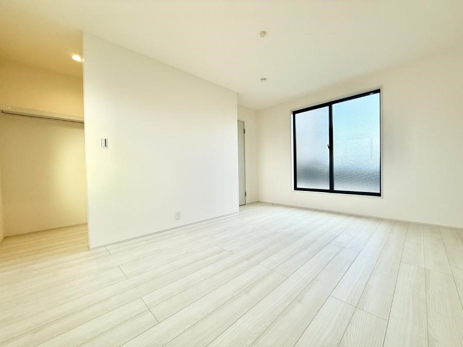 �q������ �������v���C�x�[�g��ԂƂ��ĐÂ��ŗ�������������񋟂��Ă���܂�