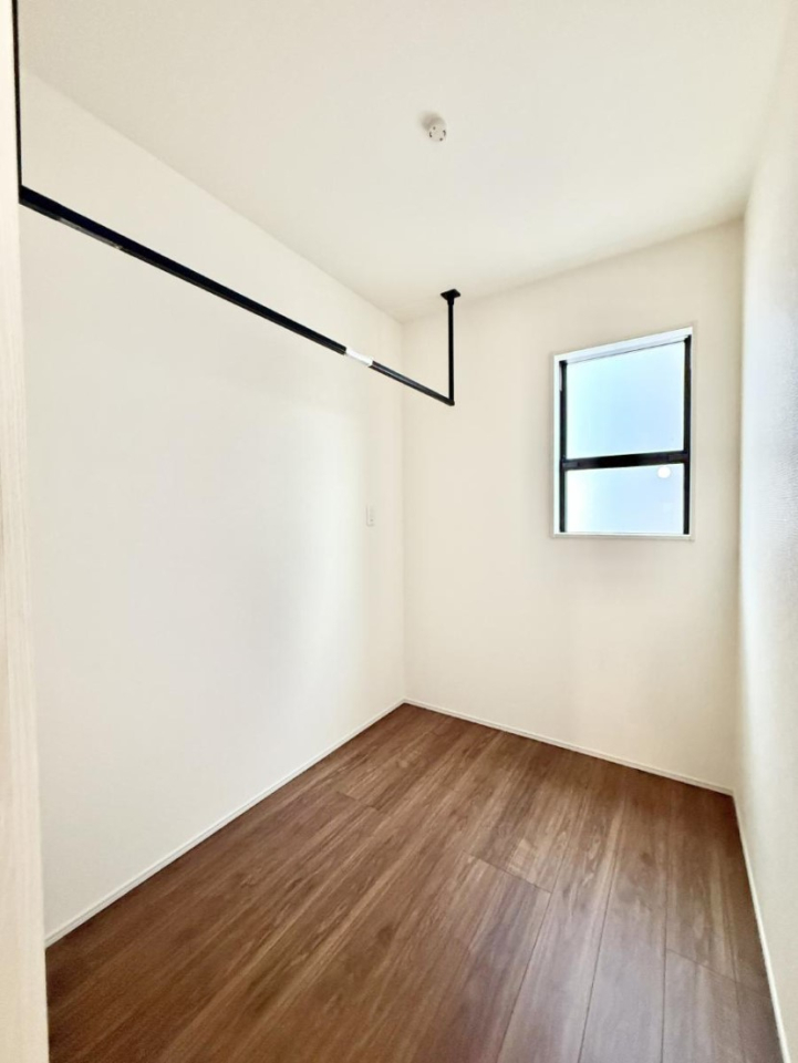 ���[ ����