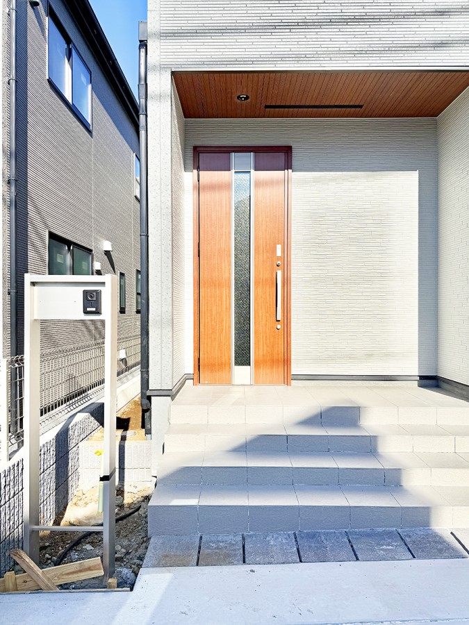 ���� �O�ρ� �V���v���Ŕ������A�Z�܂��̑���ۂ��ʂ錺�ւł�