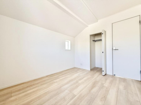 �q������ �������v���C�x�[�g��ԂƂ��ĐÂ��ŗ�������������񋟂��Ă���܂�