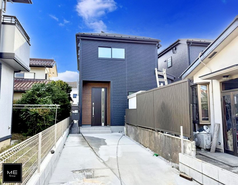 nOώʐ^ OρV炵n܂ꏊŁAƑJ[߂