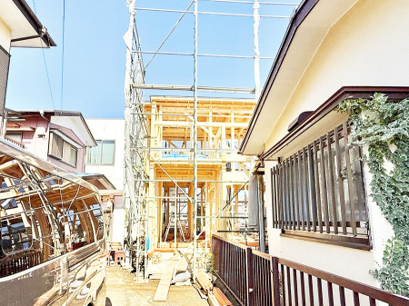 nOώʐ^ OρV炵n܂ꏊŁAƑJ[߂