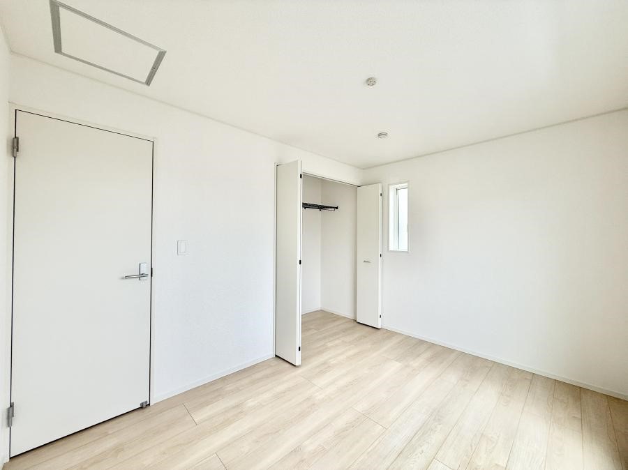 �q������ �������v���C�x�[�g��ԂƂ��ĐÂ��ŗ�������������񋟂��Ă���܂�