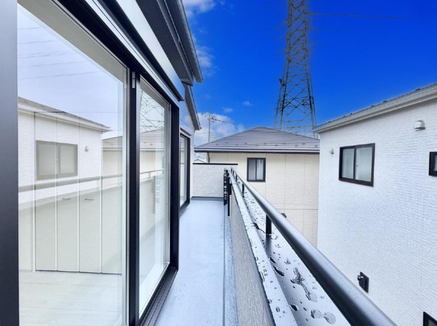 �o���R�j�[ ������ �G�߂̈ڂ낢����������J���I�ȋ�Ԃł�