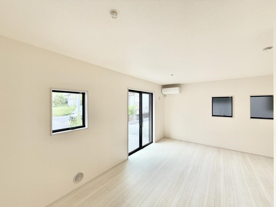 ���̑����� �������ӂƂ����u�ԂɍK����������A�S�n�悢�ꏊ