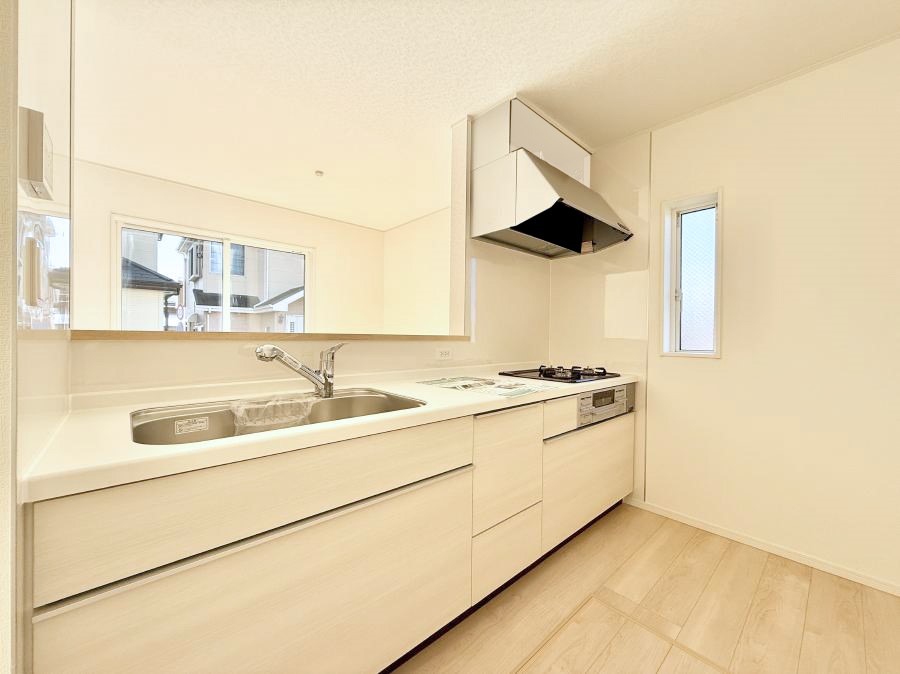 �L�b�`�� ���������y���݂ƐH�ׂ�K����͂���L�b�`��