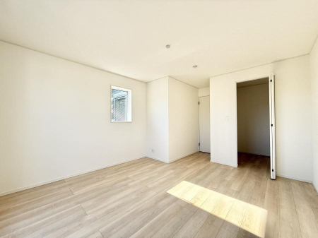 �q������ �������v���C�x�[�g��ԂƂ��ĐÂ��ŗ�������������񋟂��Ă���܂�