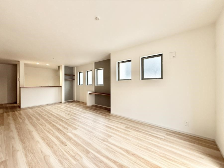 ���̑����� �������Ƒ��̏Ί炪���ӂ��A���났�̋��