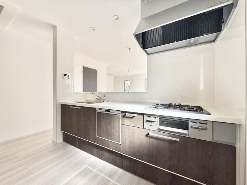 �L�b�`�� �������V���v���Ŕ������S�n�悢���Ԃ𐶂ރL�b�`�����