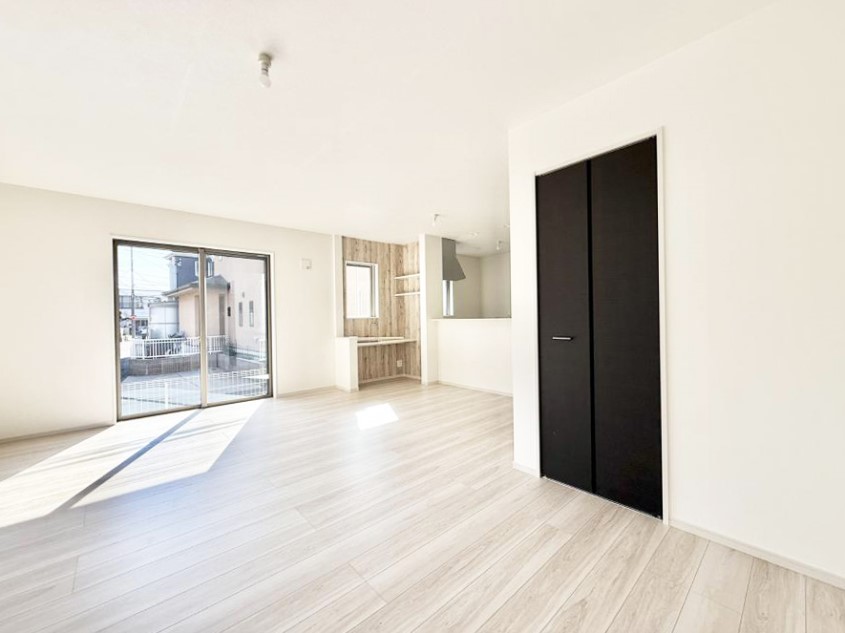 ���̑����� �������Ƒ��̏Ί炪���ӂ��A���났�̋��