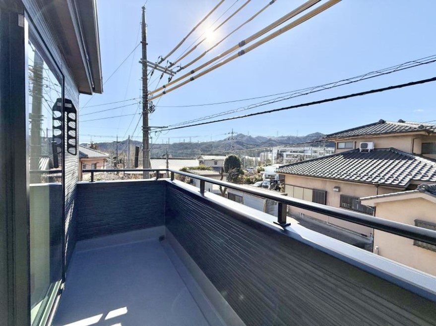 �o���R�j�[ ������ �G�߂̈ڂ낢����������J���I�ȋ�Ԃł�