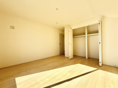 �Q�� ���������̔z�u��ʋC���̗ǂ��݌v�ŕ����̋�C�������炸�A��ɐV�N�ȋ�C������܂�