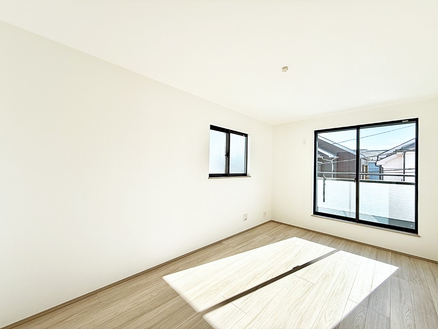 �Q�� ���������̔z�u��ʋC���̗ǂ��݌v�ŕ����̋�C�������炸�A��ɐV�N�ȋ�C������܂�