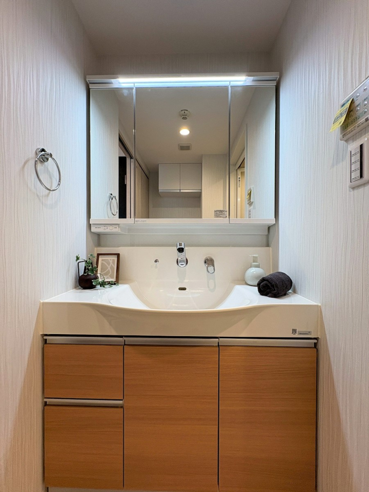 ���ʑ�E���ʏ� ���ʑ�E���ʏ�