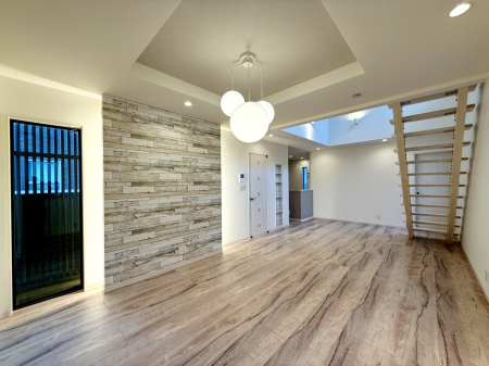 rO 肰ȂfUCZX悭oƋCGł