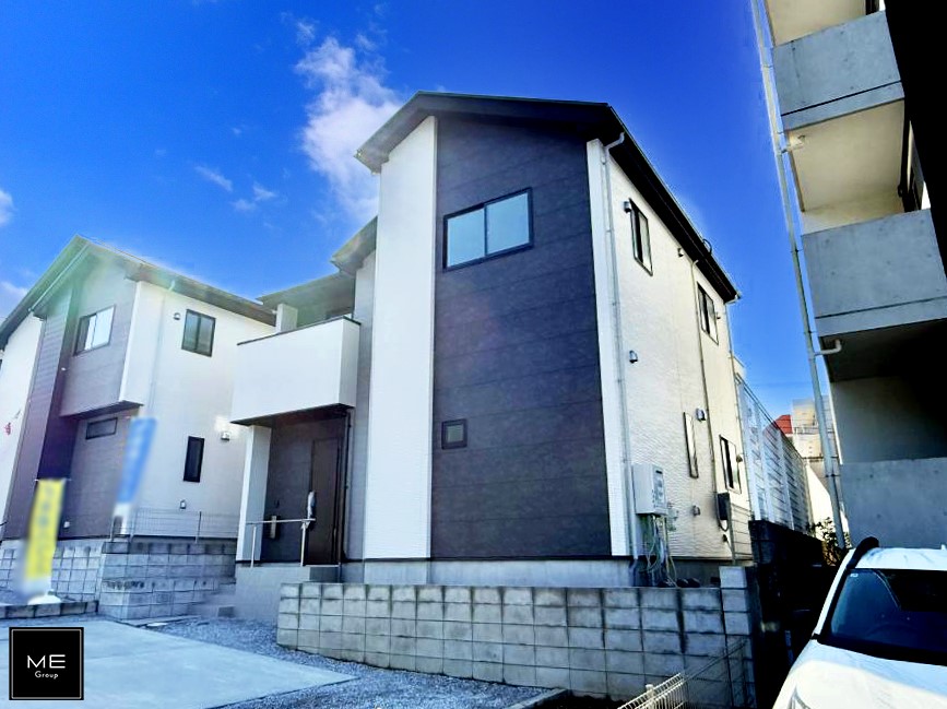 nOώʐ^ OρV炵n܂ꏊŁAƑJ[߂