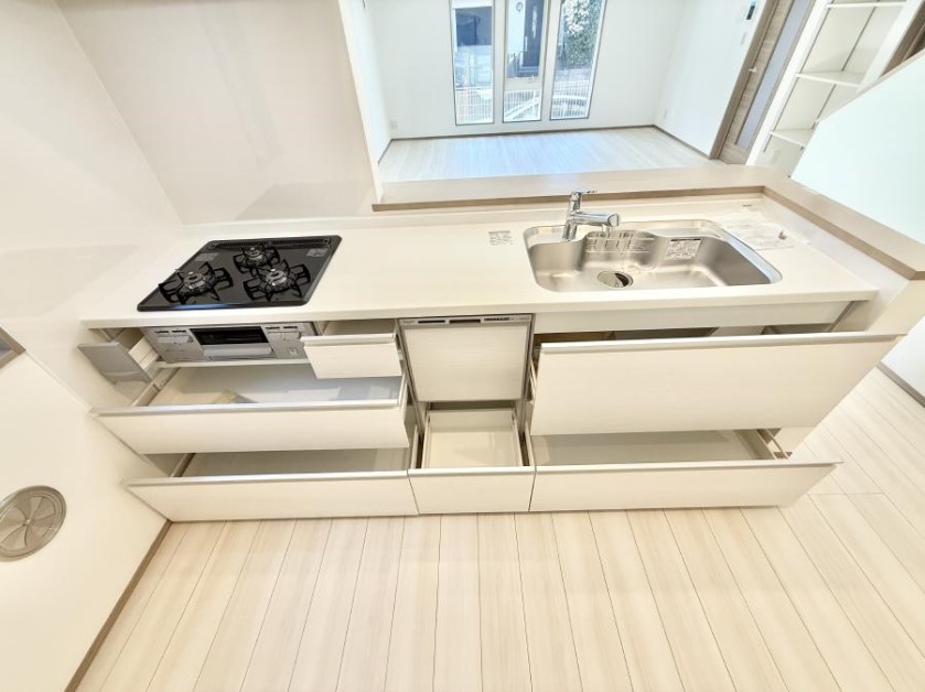 �L�b�`�� �������Ƒ����J��[�߂�A������̂���L�b�`��