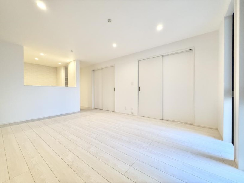 rO 났ƏΊ炪W܂AS܂郊rO